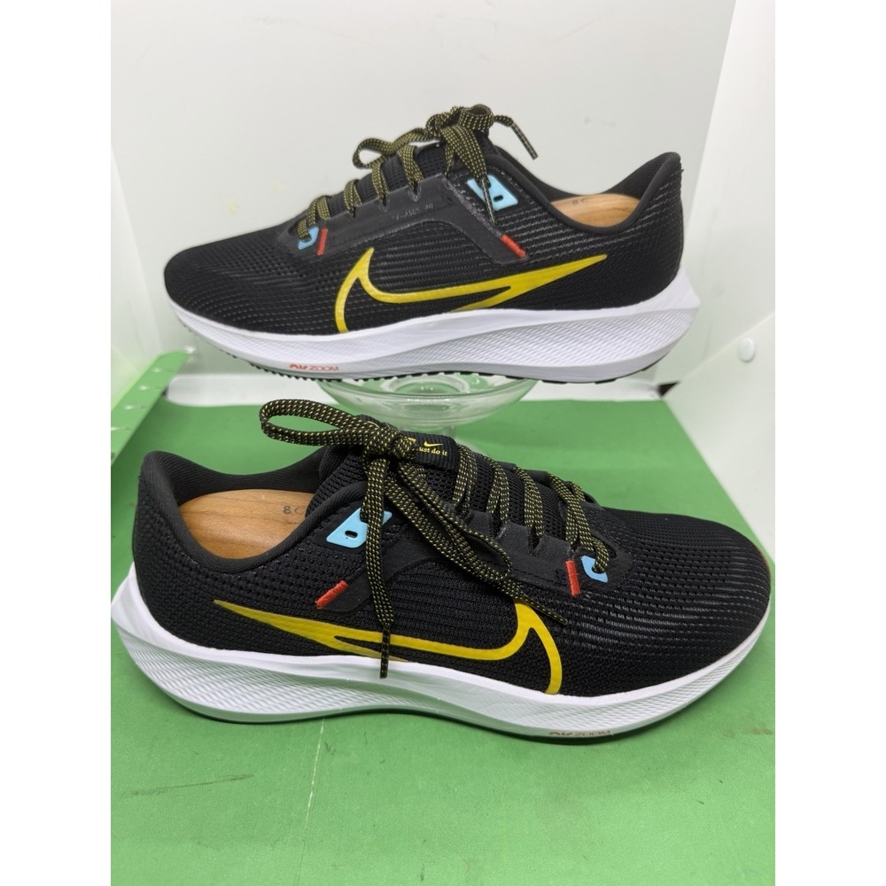 Nike Air Zoom Pegasus 40 Black & Yellow Women's Running  Size 9 DV3854-002